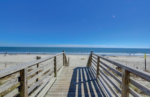 Windy Hill Apartment | North Beach Villas 201