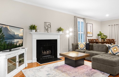 Old Irving Park House | North Carolina house