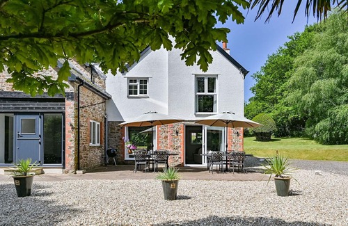 Barnstaple House | North Devon, pet-Friendly, 6 Bedroom House on 41 Acre Private Country Estate