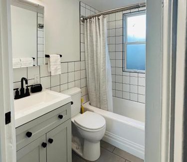 North End Apartment | North End Bungalow 1921 Half
