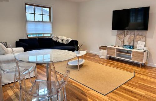 North End Apartment | North End Bungalow