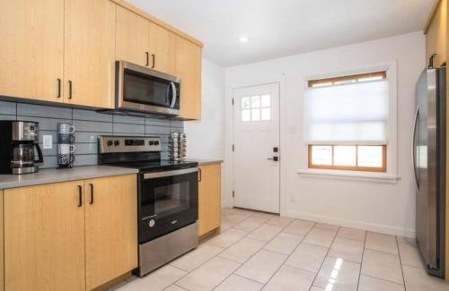 North End Apartment | North End Bungalow