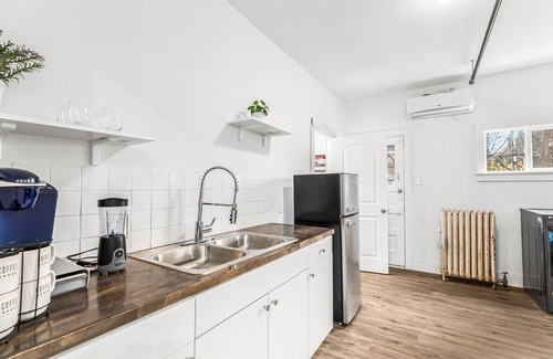Detroit Apartment | North End Treasure, beautiful 2 bedroom apartment