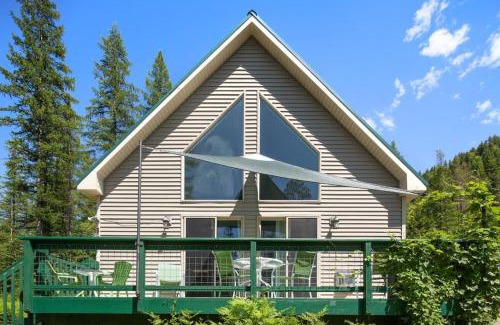 Columbia Falls House | North Fork Hideaway