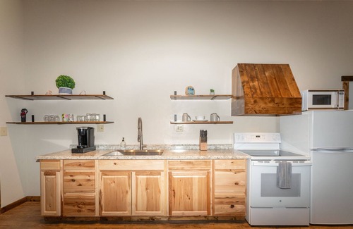 Columbia Falls Cabin | North Fork of Spotted Bear Retreat
