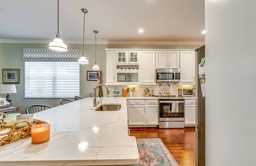 North Fort Myers House | North Fort Myers Home w/Heated Pool & Lake Views!