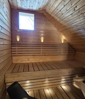 Saariselka Ski Chalet | North Frontier Aurora Hut Kota