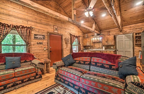 Sautee Nacoochee Cabin | North Georgia Mtn Escape w/Hot Tub & Games!