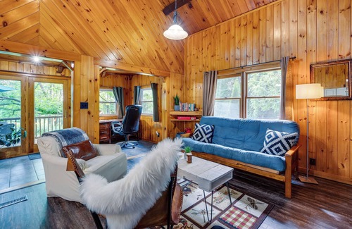 North Haverhill Cabin | North Haverhill Cabin w/ Fire Pit & Grill!