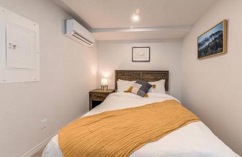 Vieux-Quebec-Cap-Blanc-colline Parlementaire Apartment | North House - Quebec City 2 Bedroom Treasure