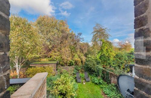 North Kensington Apartment | North Kensington Westfield 3 bedroom New DeluxAprt