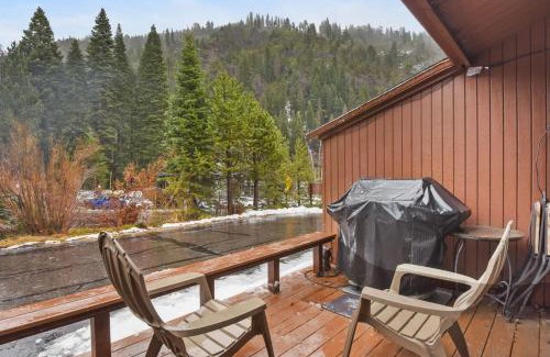 Olympic Valley House | North Lake Tahoe Alpine Retreat 5 Min to Skiing