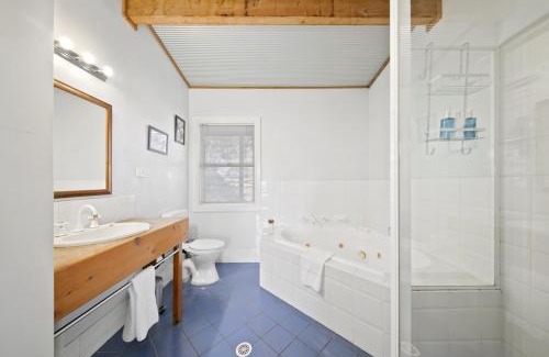 Pokolbin House | North Lodge Highland Cottage