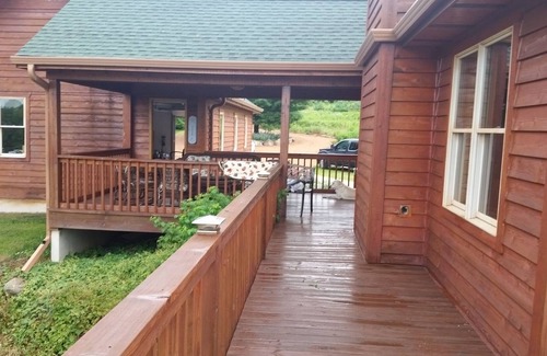 Mosinee House | North north enough! Central Wi-Fi home on beautiful large Eau Pleine Resevoir