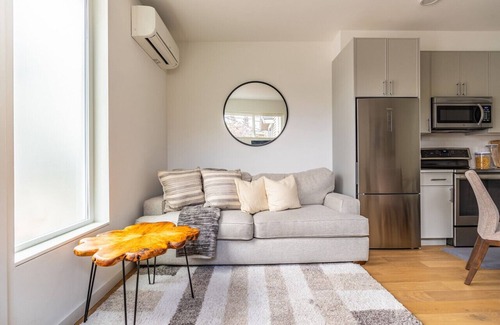 Phinney Ridge House | North Seattle Townhouse