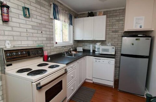 Port Elgin Cottage | North Shore Cottages