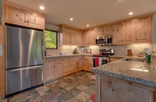 Lake Forest House | North Shore Lakeside Condo #8 by Tahoe Getaways - Updated 3 Story Condo Near Palisades Resort w HOA!
