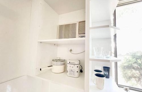 Willoughby Apartment | North Sydney Studio with Car Park AC