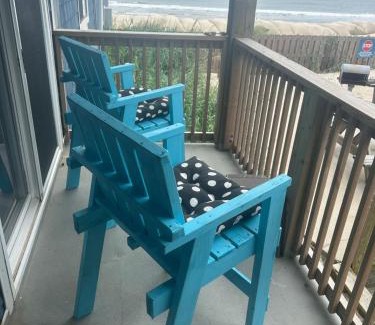 Sneads Ferry Apartment | North Topsail- Flip Flops