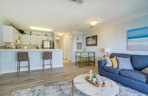 North Topsail Beach Apartment | North Topsail Beach Vacation Rental with Pool Access