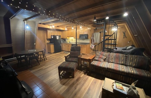 Baileys Harbor Cabin | North Unit Cabin Bailey's Harbor Door County Near Kangaroo Lake