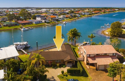 Port Macquarie House | North view - waterfront home on the Port Macquarie canals with private jetty