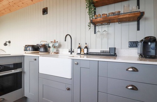 Bude Cottage | Northcott Hut
