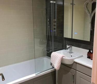 Hollingbourne House | Northdown Lodge - Stunning property on the Kent Northdowns