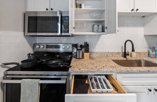 San Marco Apartment | Northeast Florida Retreat