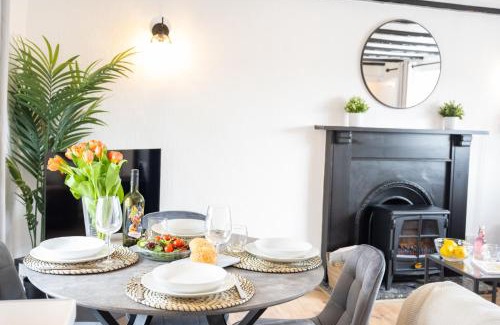 Seahouses House | Northern Hideaways, Castle Hill View