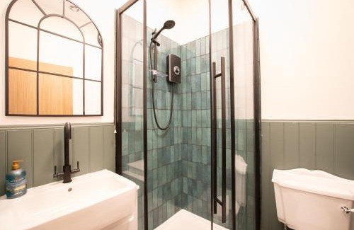 Seahouses House | Northern Hideaways, Eider Cottage