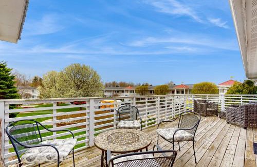 Douglas Apartment | Northern Light Condominiums: Jack's Perch