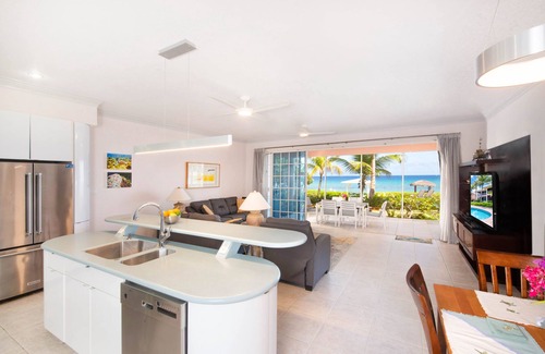North Side House | Northern Lights #5: 2-Story Townhome w/Backyard Snorkeling, Shared Pool + Dock