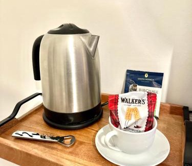 Lavender Fields House | Northern Line Double Room Stay with Free Parking