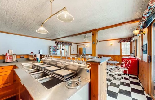 Minocqua House | Northern View - Private Docking &