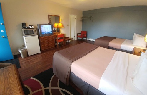 Algoma District Hotel | Northlander Motel