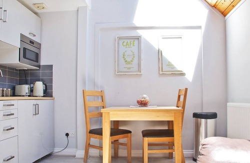 Chichester Ski Chalet | Northlands Farm - Chalet 3 Farm Stay