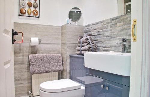 Chichester Ski Chalet | Northlands Farm Superior Chalet 3