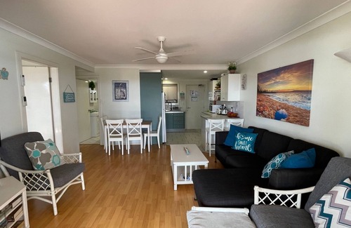 South West Rocks Apartment | NORTHPOINT UNIT 4 - 100 METRES TO BEACH