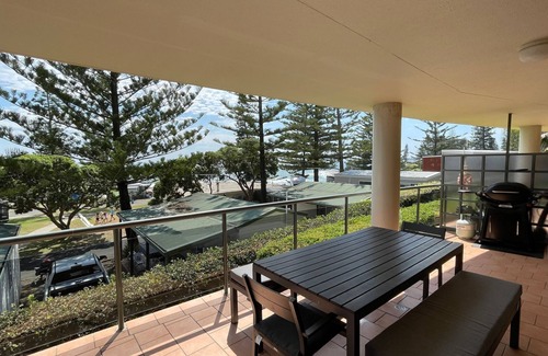 South West Rocks Apartment | NORTHPOINT UNIT 4 - 100 METRES TO BEACH