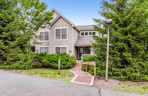 Tannersville House | Northridge 372