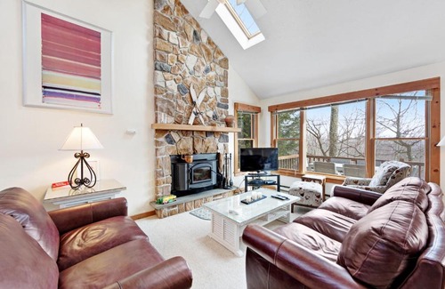 Tannersville House | Northridge 468