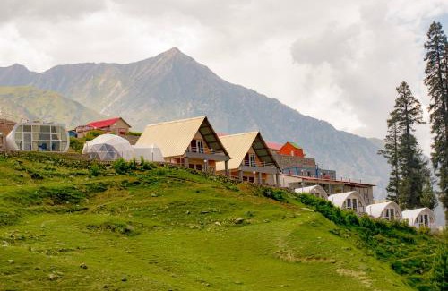 Azad Kashmir Hotel | Northridge by Roomy, Batakundi