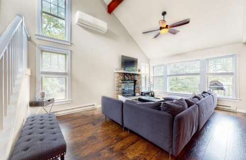 Tannersville House | Northridge Retreat