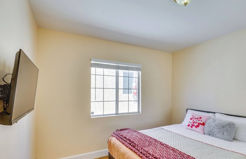 Northridge House | Northridge Vacation Rental Near Shopping & Dining!