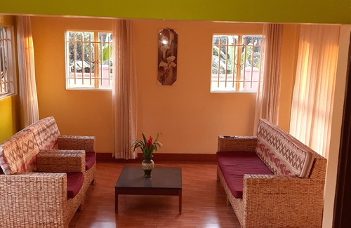Kampala Hotel | Northroad Governor Villas Hotel