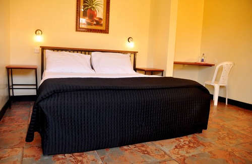 Kampala Hotel | Northroad Governor Villas Hotel