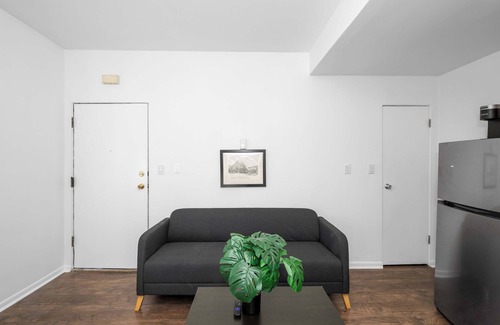 Northside House | Northside Suites – 4 Apartments!