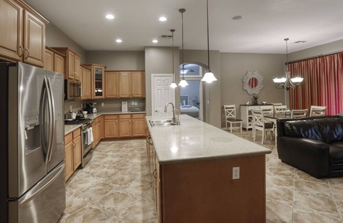 Rovey Farm Estates House | Northview Manor - 6BR near Stadium, Pool & Theatre