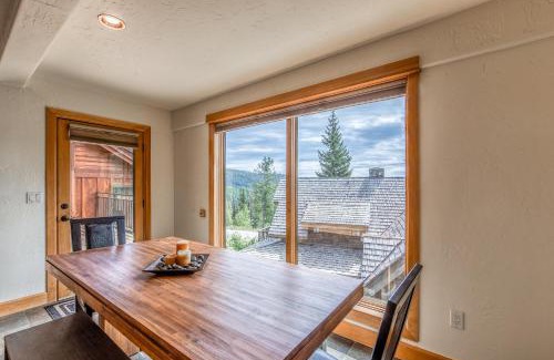 Sandpoint House | Northwest Passage Retreat